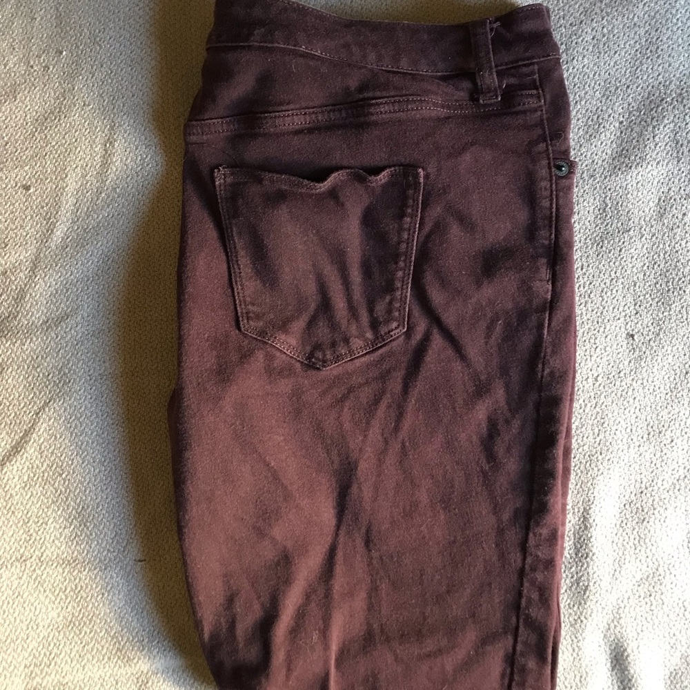 Universal Thread Burgundy Mid Rise Skinny Jeans